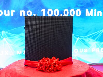 Celebrating our no. 100,000 Mini 4 in1 Panel